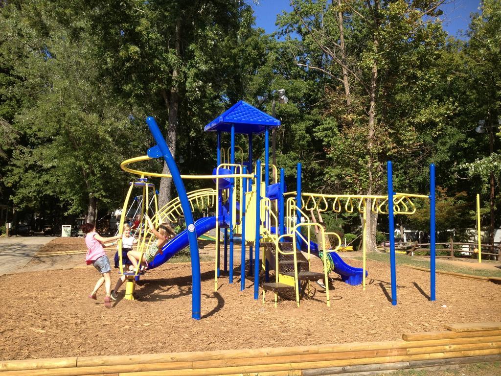 Lake Myers Lakeside Villa 16 Mocksville エクステリア 写真